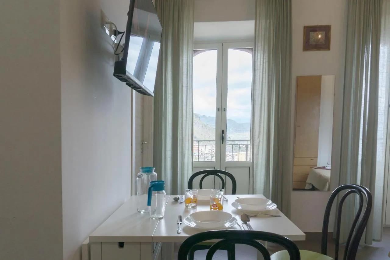 Nonna Peppina Central Apartments Taormina Italien