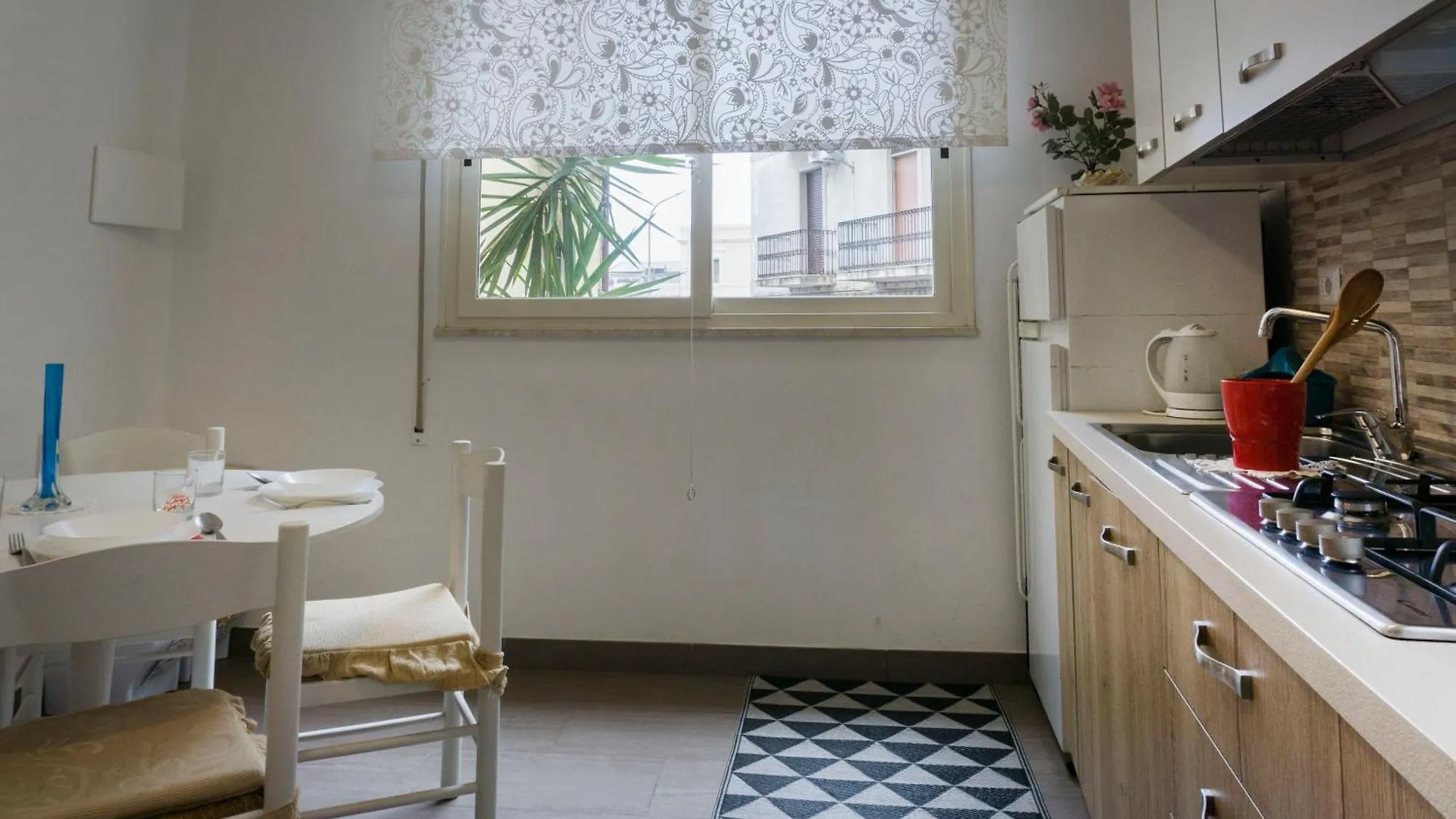 Nonna Peppina Central Apartments تاورمينا